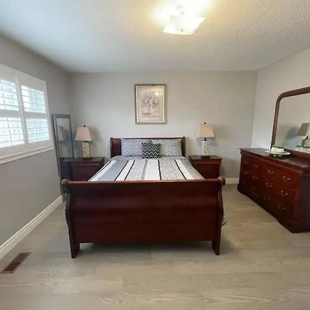 Elegant & Luxurious 3 Bedroom Home Mississauga Exterior photo